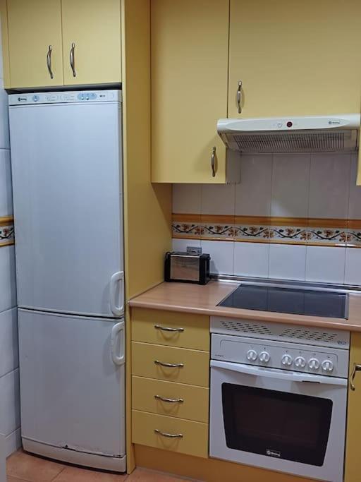 Apartamento Renovado En El Centro De Benalmádena Exterior foto